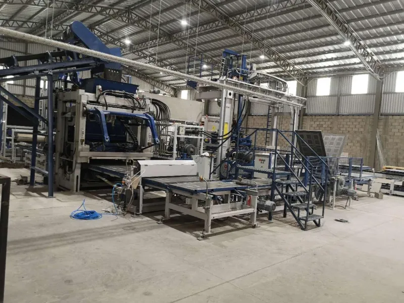 Automatiska blocktillverkningsmaskiner för storskalig betongblockproduktion i Sydamerika